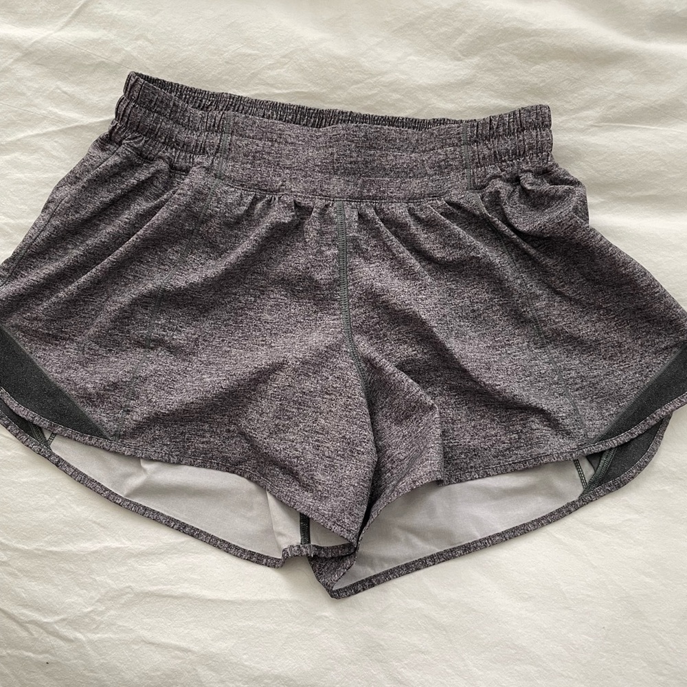 Lululemon size 8 tracker shorts